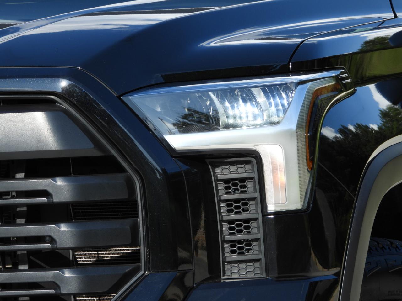 Toyota Tundra SR5 CrewMax 4WD 2023