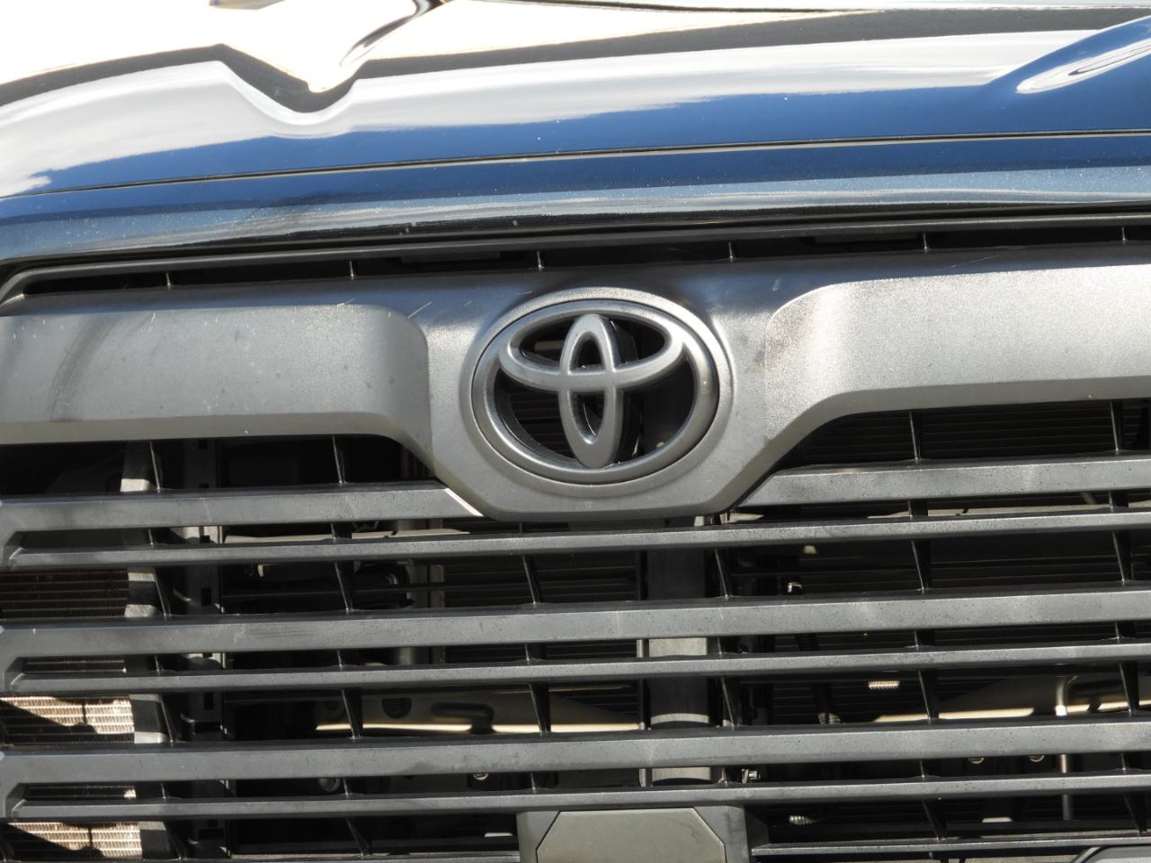 Toyota Tundra SR5 CrewMax 4WD 2023