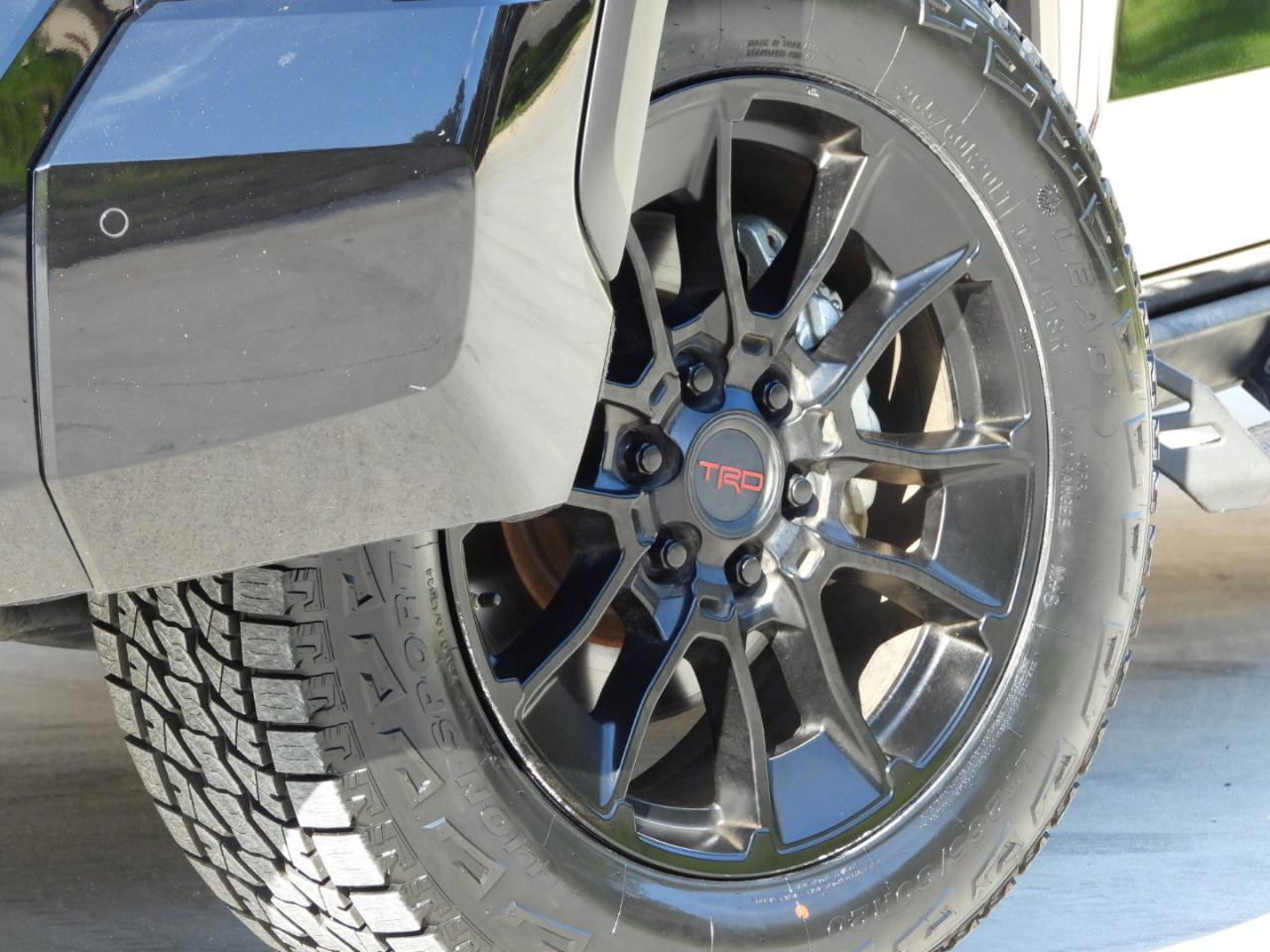 Toyota Tundra SR5 CrewMax 4WD 2023