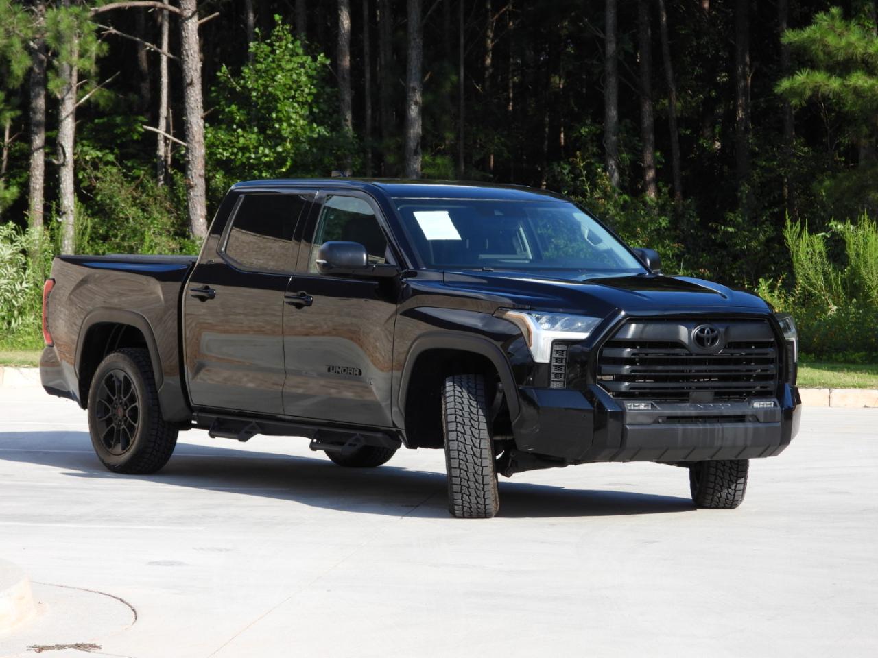 Toyota Tundra SR5 CrewMax 4WD 2023