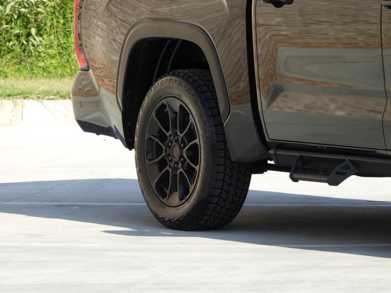 Toyota Tundra SR5 CrewMax 4WD 2023