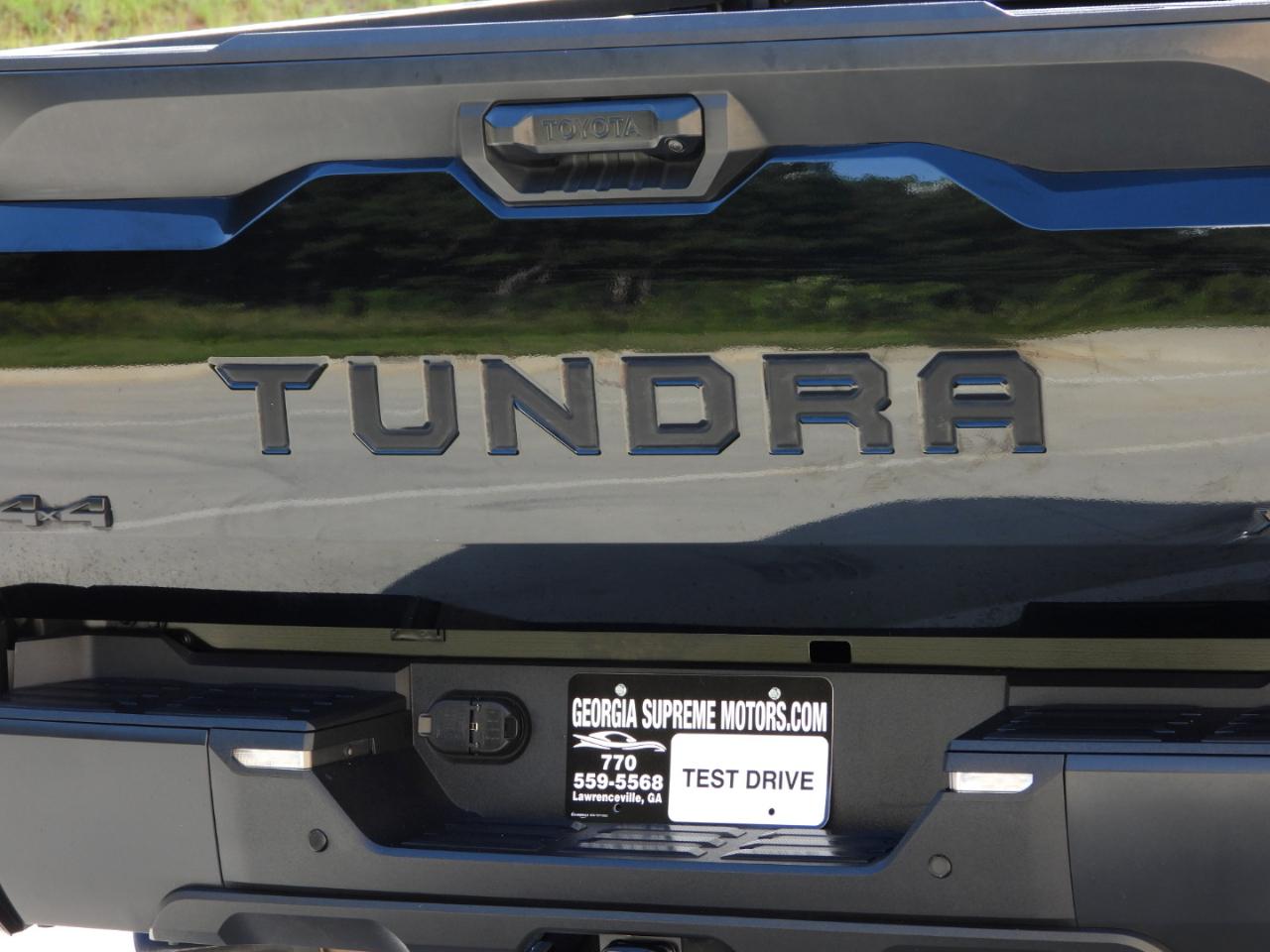 Toyota Tundra SR5 CrewMax 4WD 2023