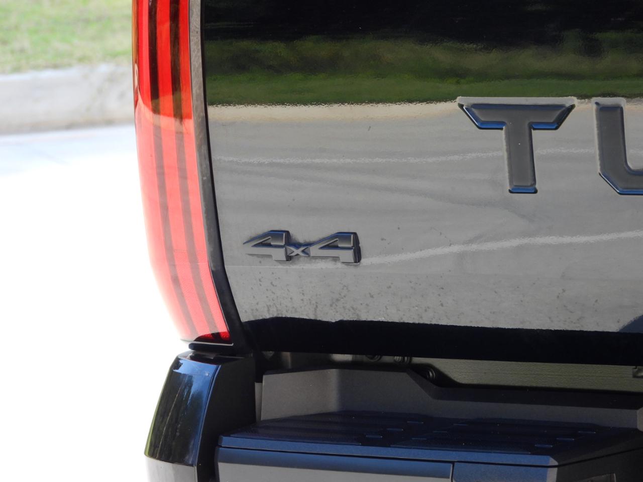 Toyota Tundra SR5 CrewMax 4WD 2023