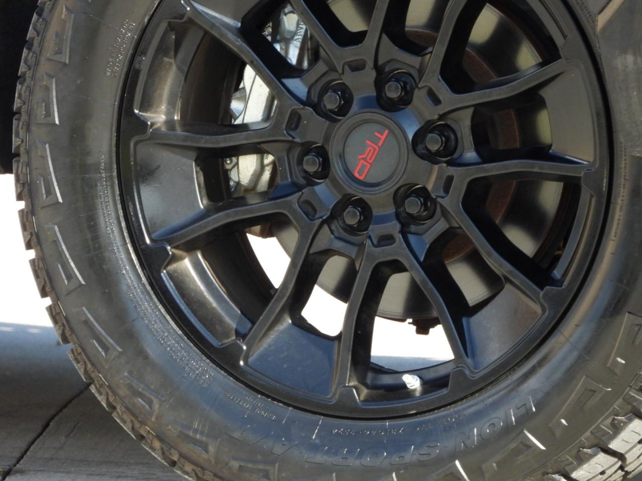 Toyota Tundra SR5 CrewMax 4WD 2023