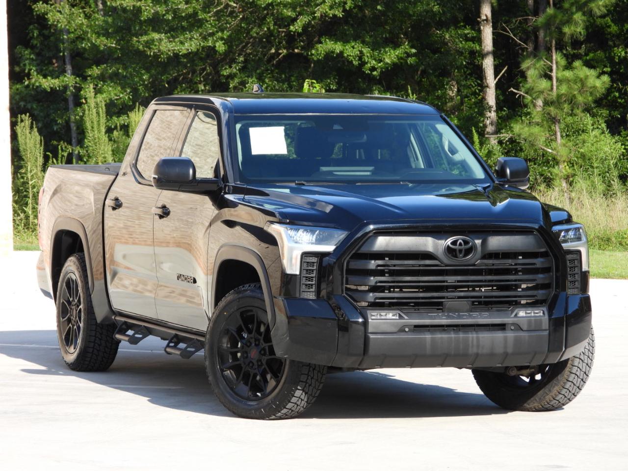 Toyota Tundra SR5 CrewMax 4WD 2023