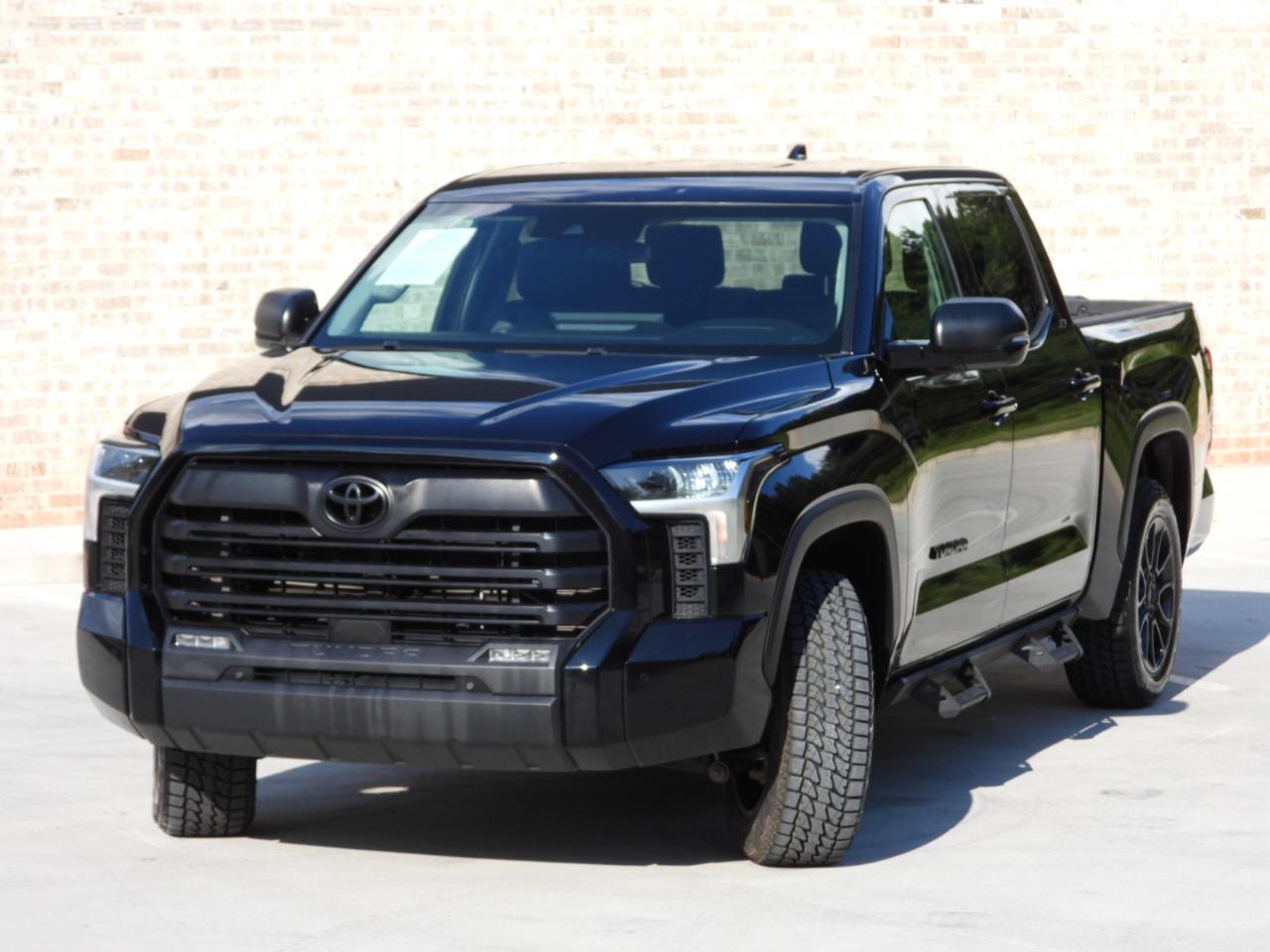 Toyota Tundra SR5 CrewMax 4WD 2023