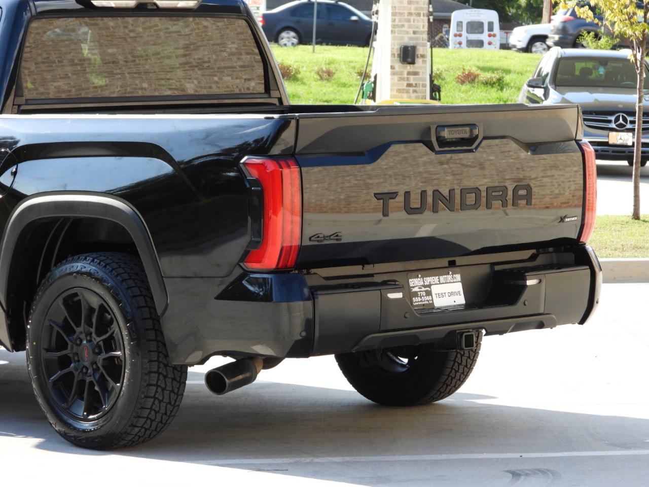 Toyota Tundra SR5 CrewMax 4WD 2023