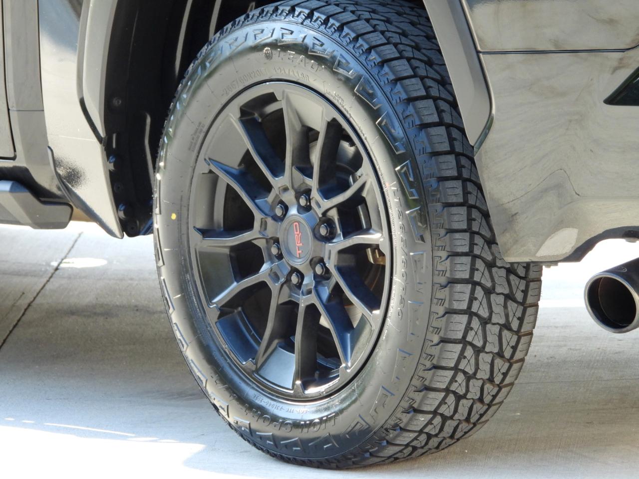 Toyota Tundra SR5 CrewMax 4WD 2023