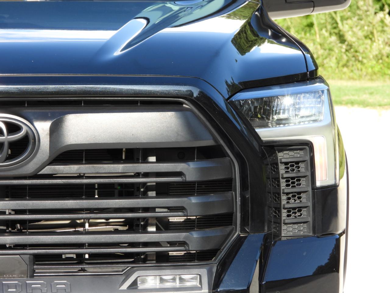 Toyota Tundra SR5 CrewMax 4WD 2023