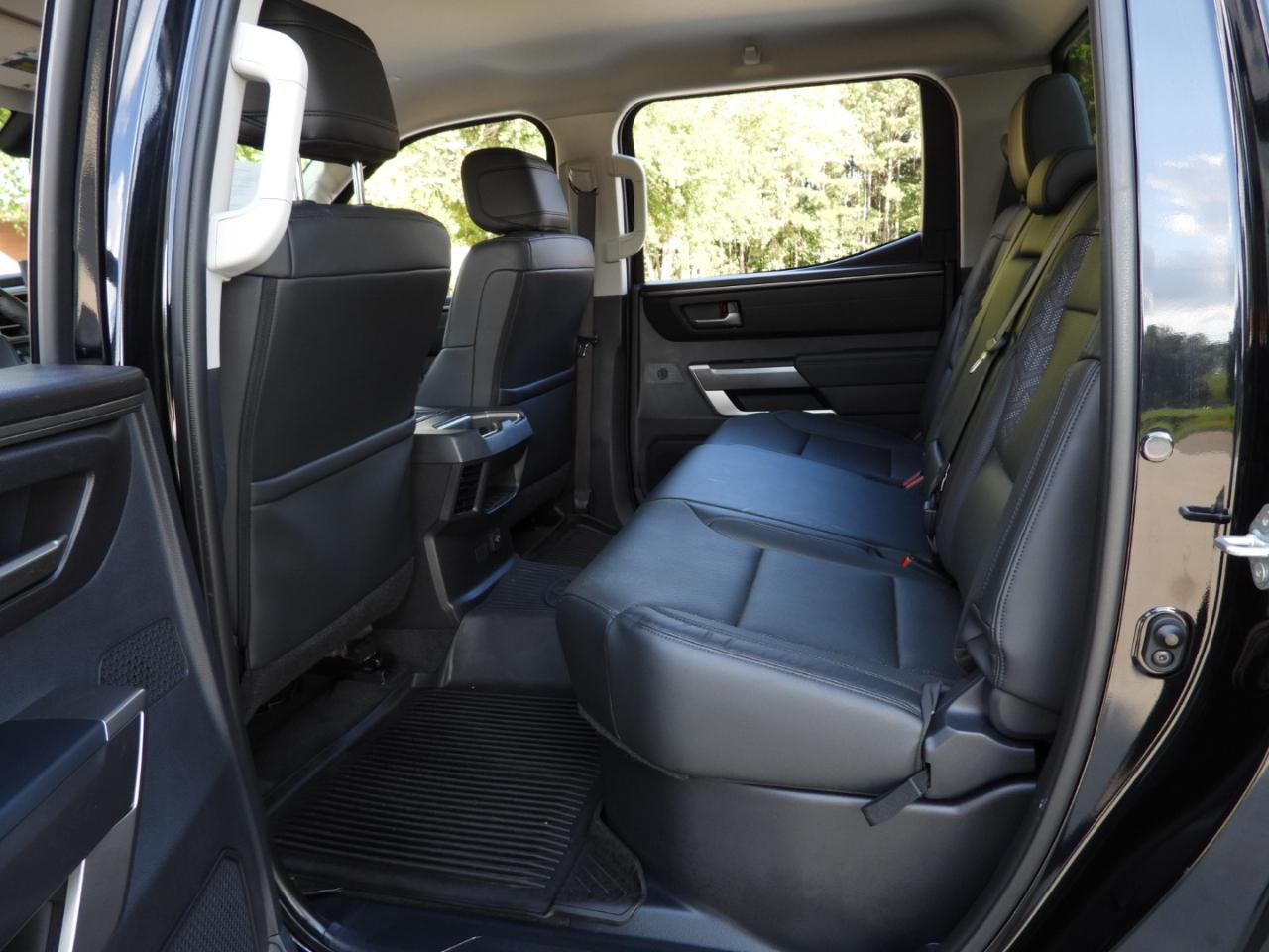 Toyota Tundra SR5 CrewMax 4WD 2023