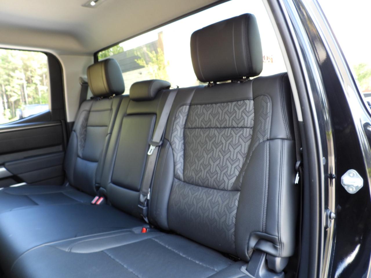 Toyota Tundra SR5 CrewMax 4WD 2023