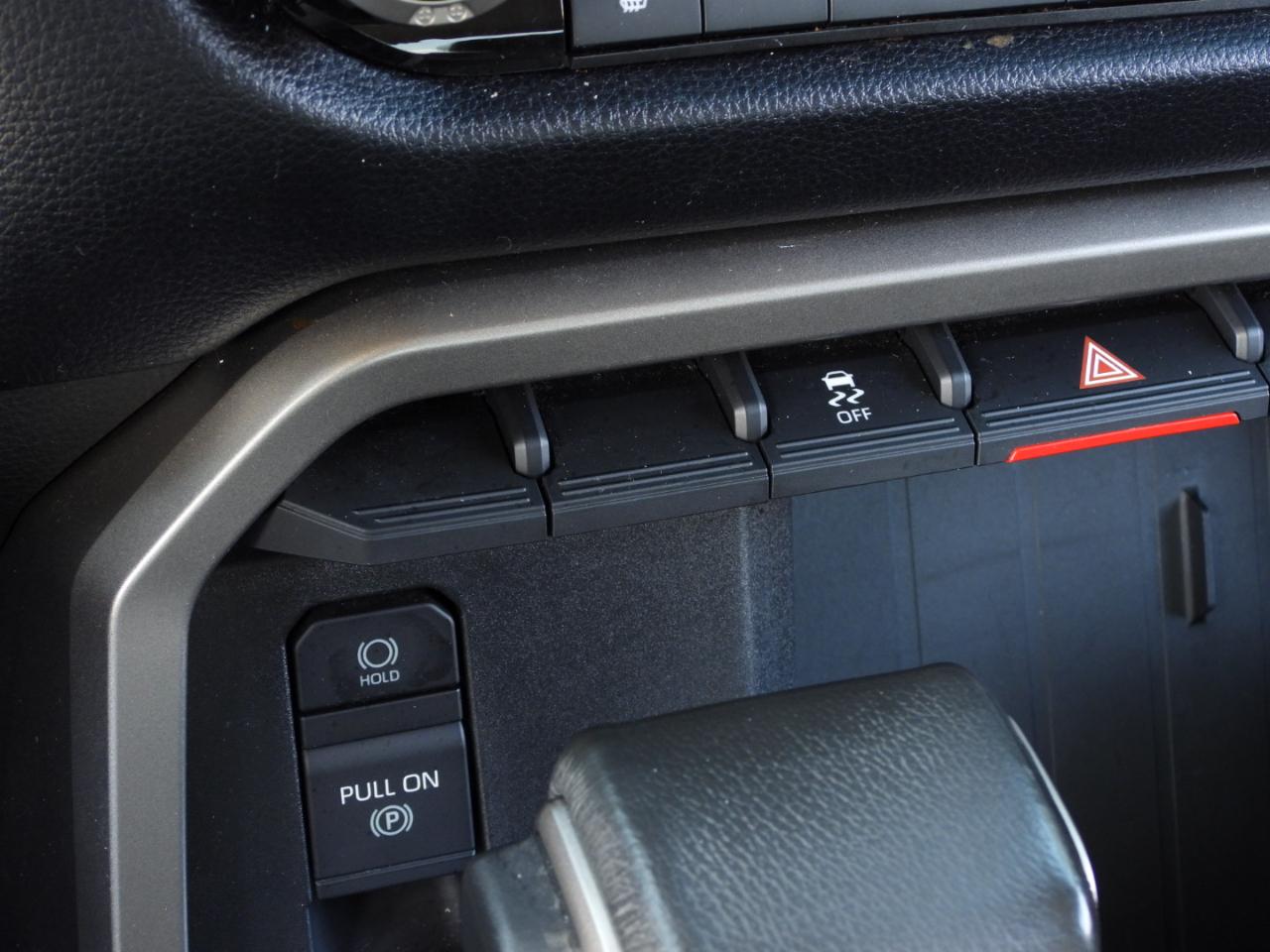 Toyota Tundra SR5 CrewMax 4WD 2023