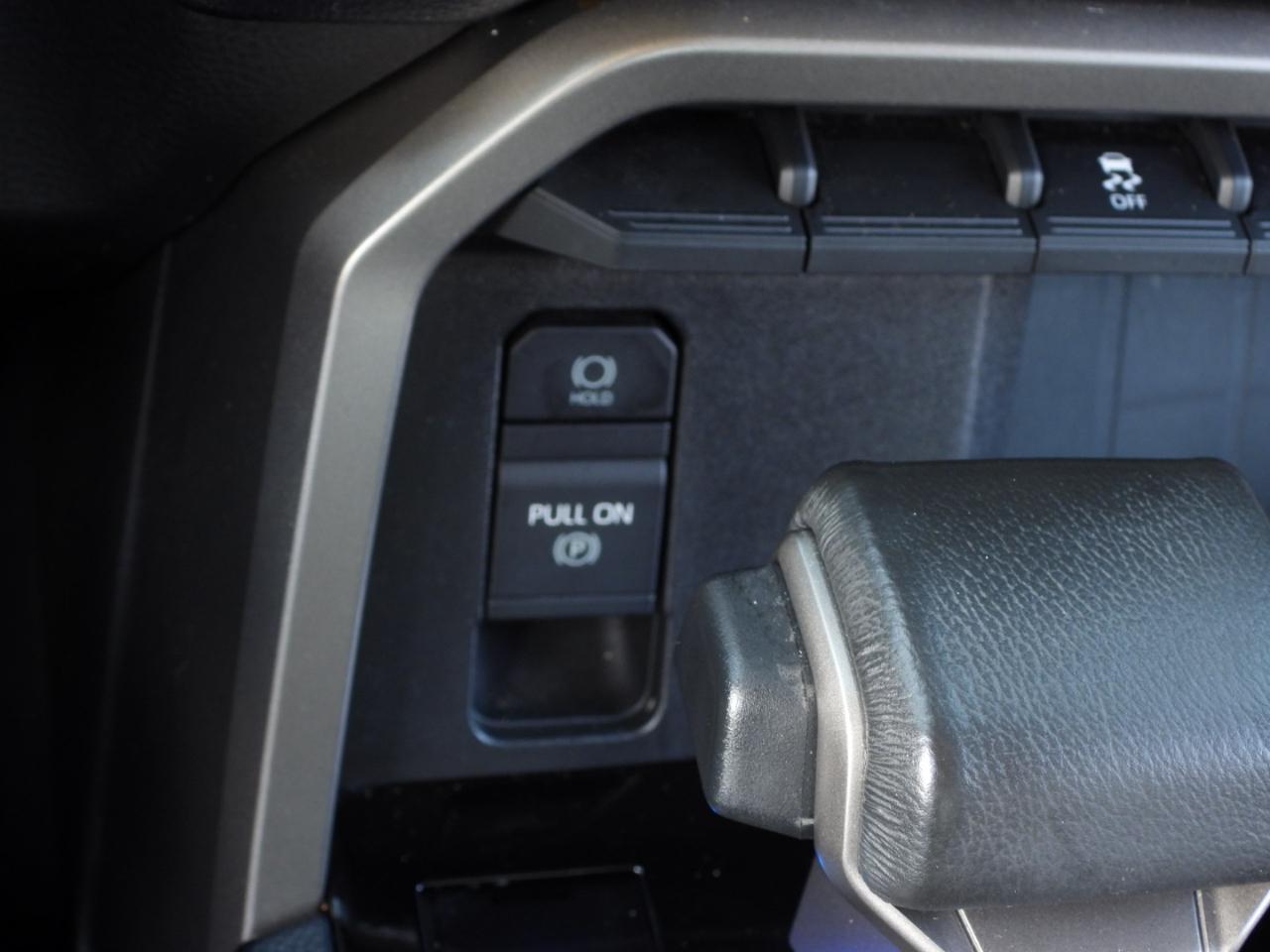 Toyota Tundra SR5 CrewMax 4WD 2023