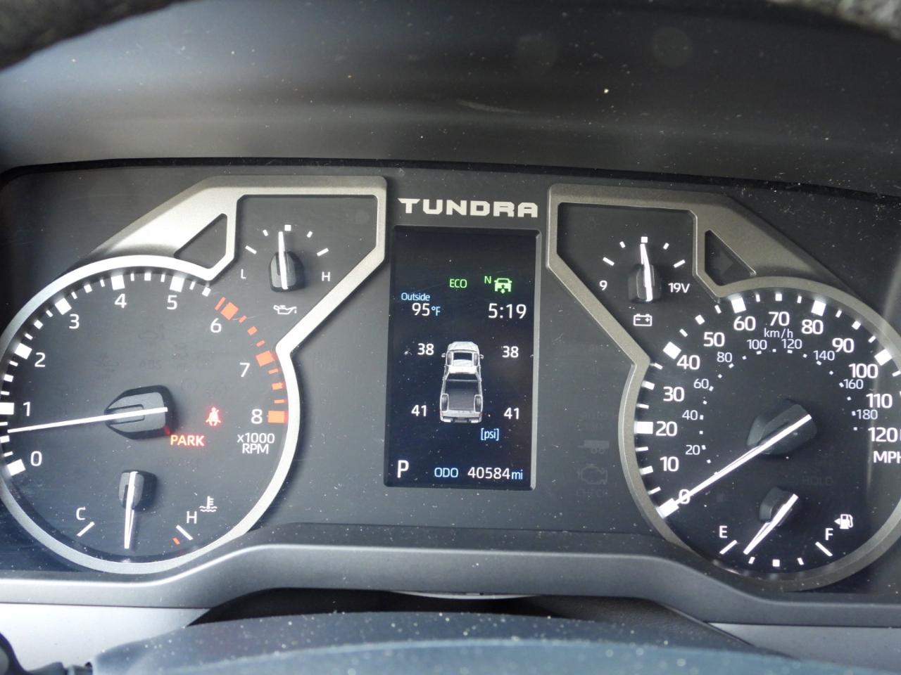 Toyota Tundra SR5 CrewMax 4WD 2023