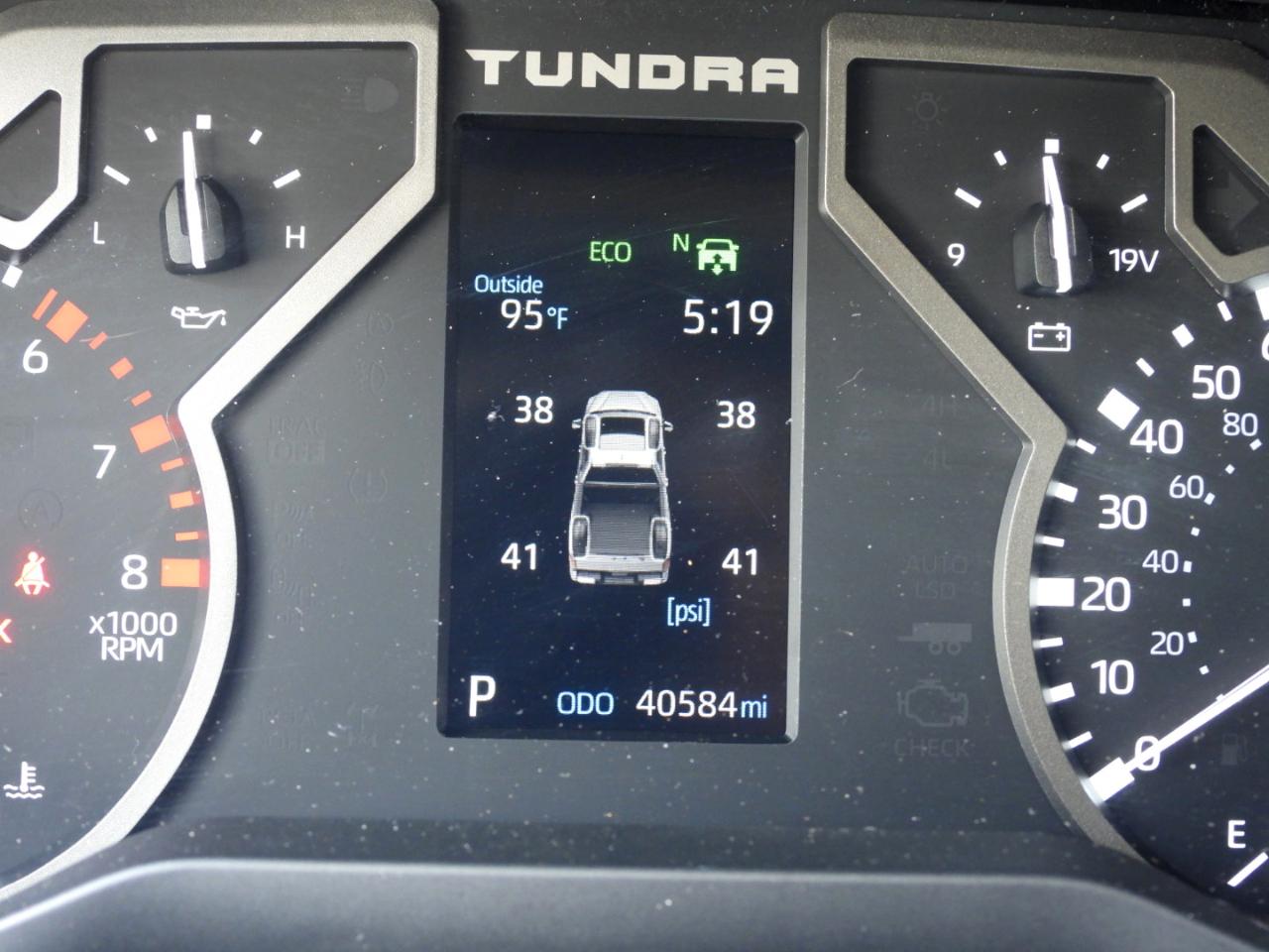 Toyota Tundra SR5 CrewMax 4WD 2023