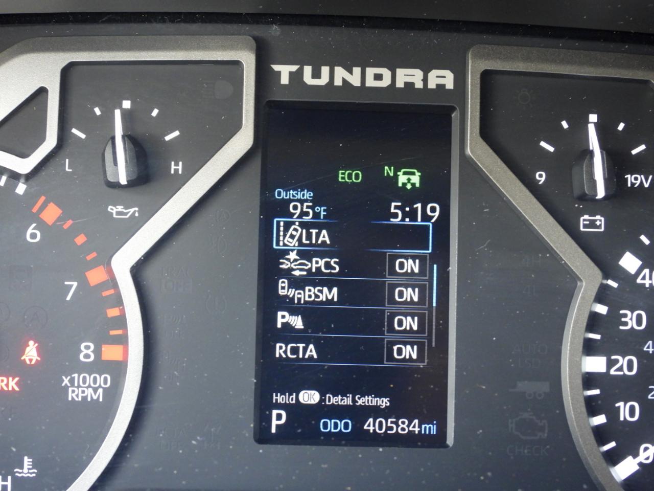 Toyota Tundra SR5 CrewMax 4WD 2023