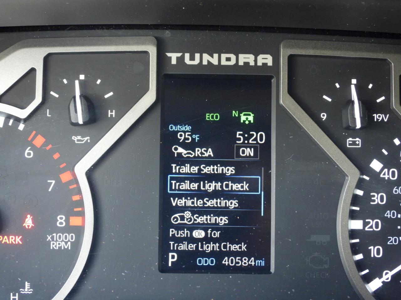 Toyota Tundra SR5 CrewMax 4WD 2023