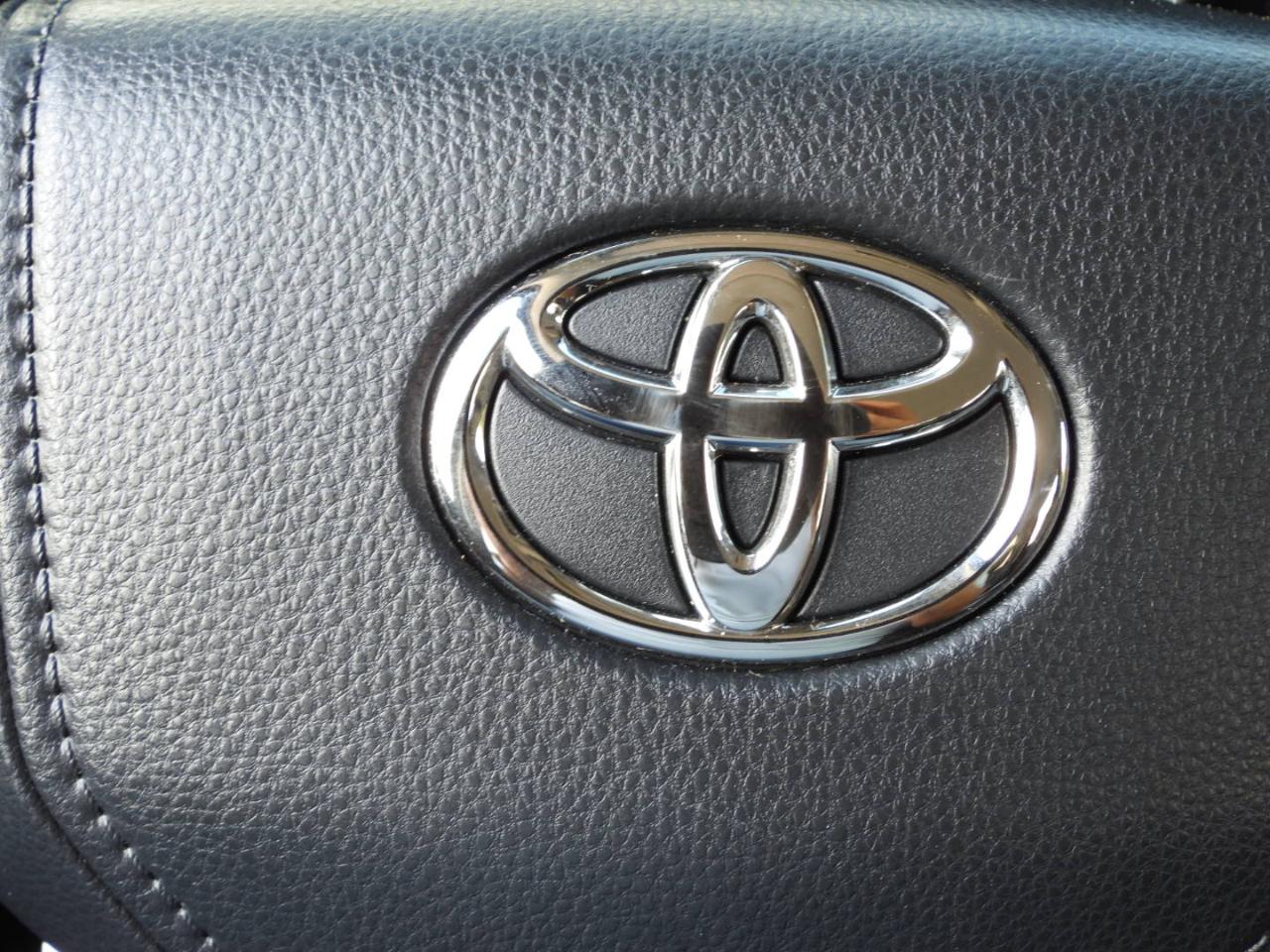 Toyota Tundra SR5 CrewMax 4WD 2023