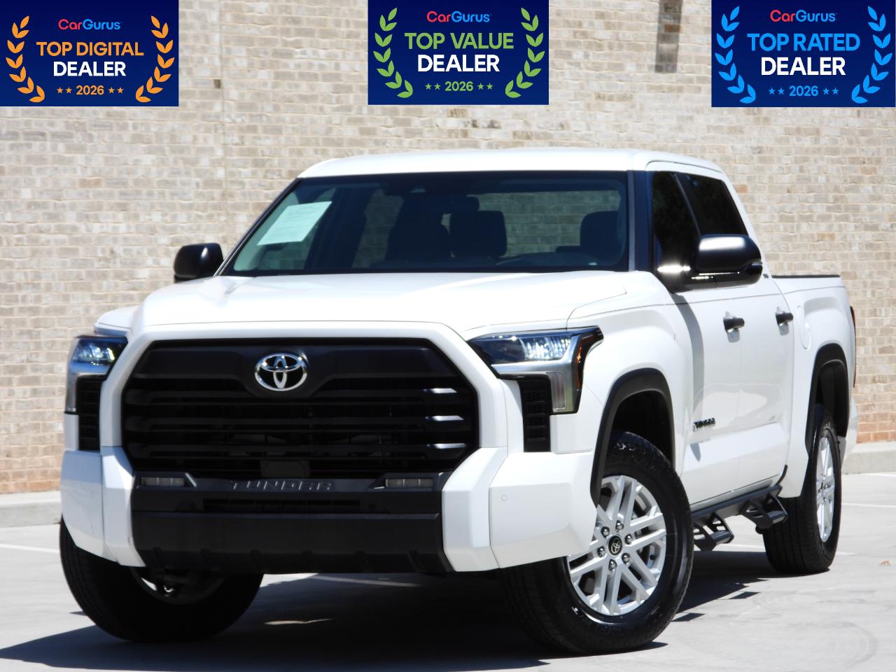 Toyota Tundra SR5 CrewMax 4WD 2024