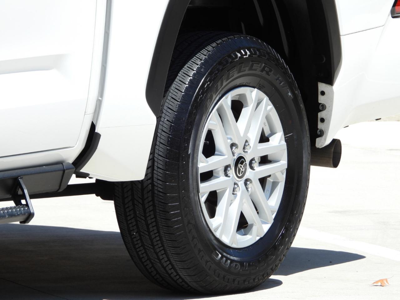 Toyota Tundra SR5 CrewMax 4WD 2024