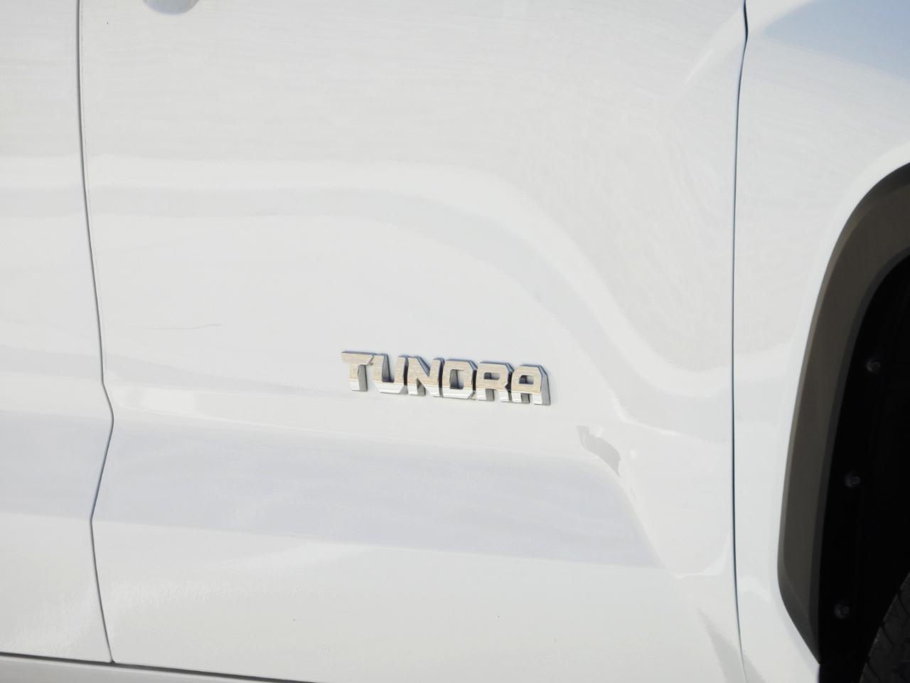 Toyota Tundra SR5 CrewMax 4WD 2024