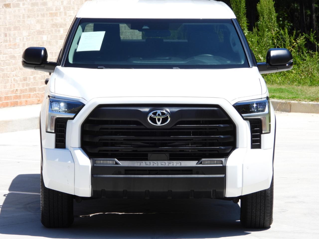 Toyota Tundra SR5 CrewMax 4WD 2024
