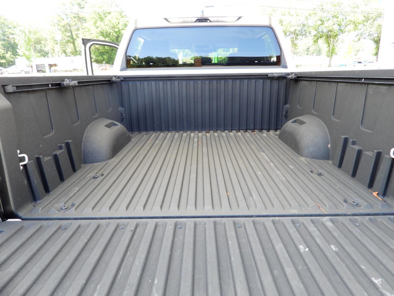 Toyota Tundra SR5 CrewMax 4WD 2024