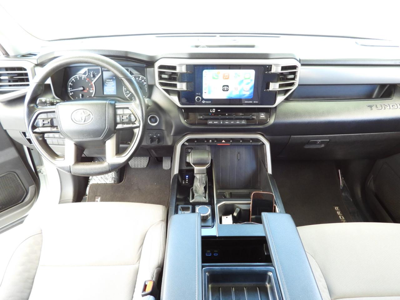 Toyota Tundra SR5 CrewMax 4WD 2024