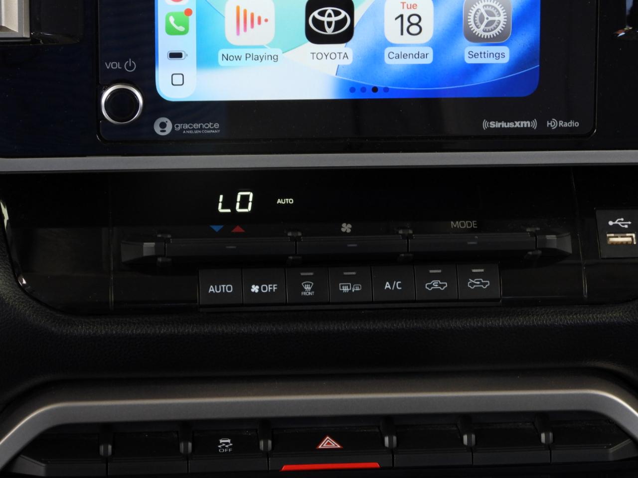 Toyota Tundra SR5 CrewMax 4WD 2024