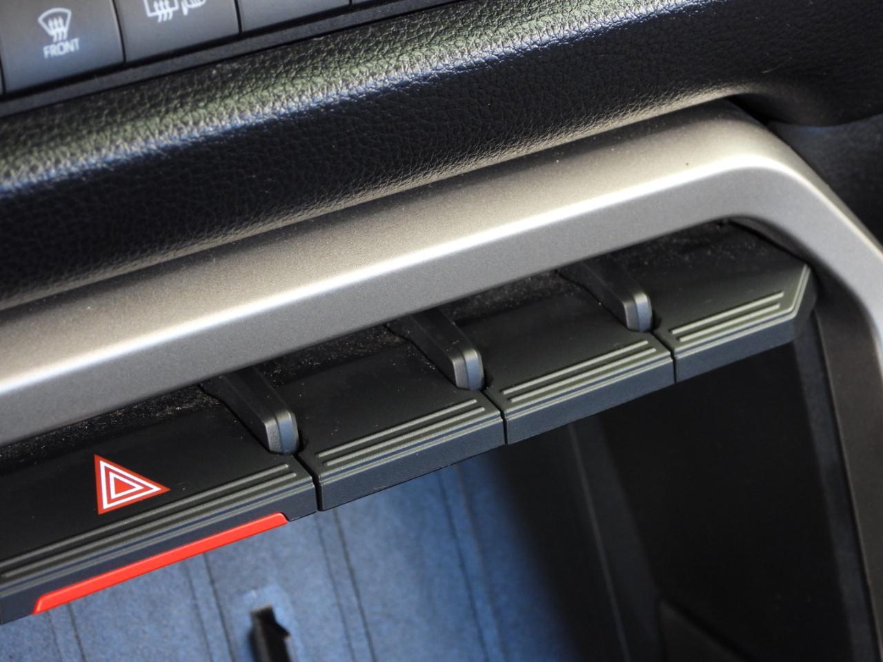 Toyota Tundra SR5 CrewMax 4WD 2024