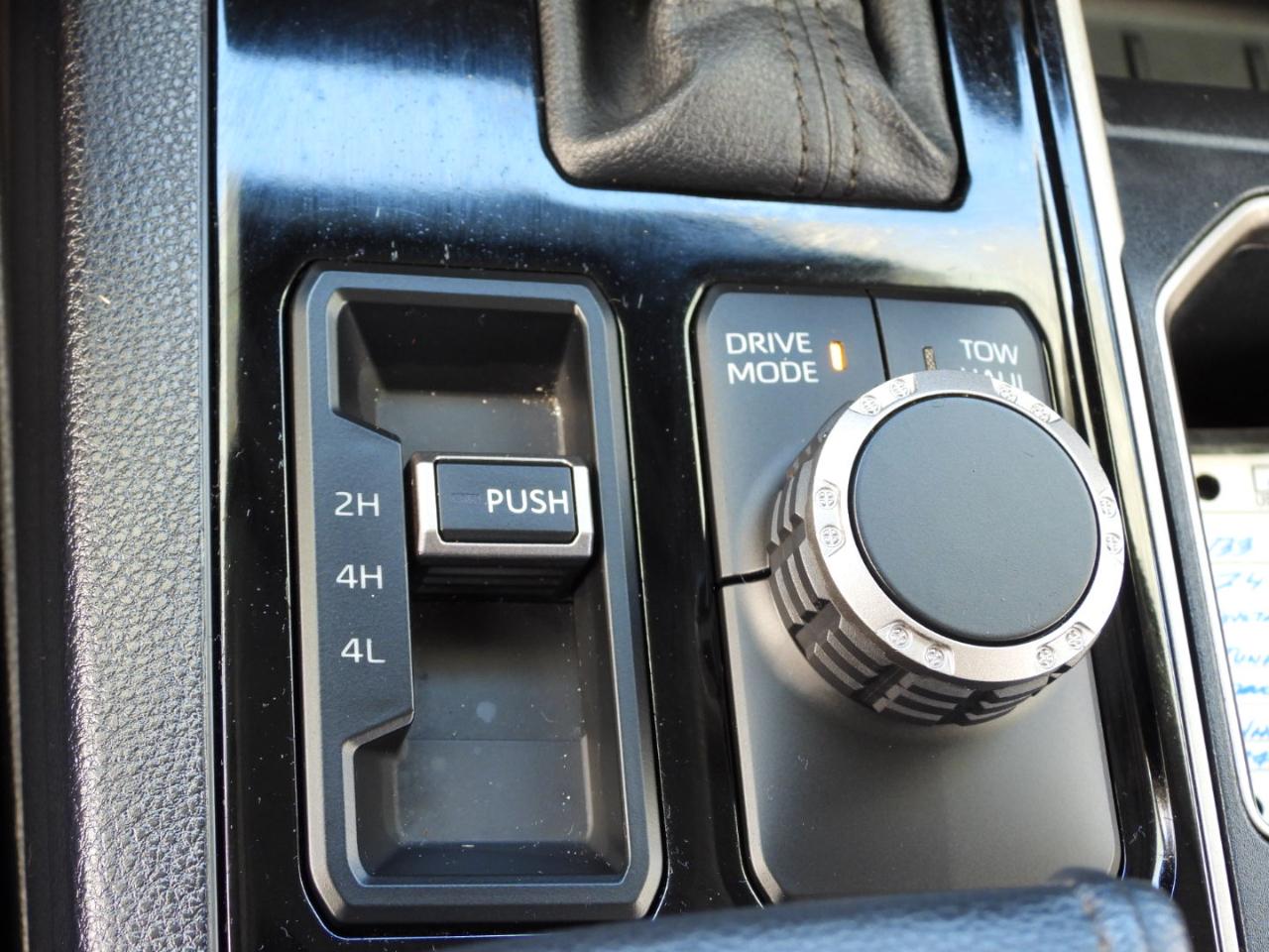 Toyota Tundra SR5 CrewMax 4WD 2024