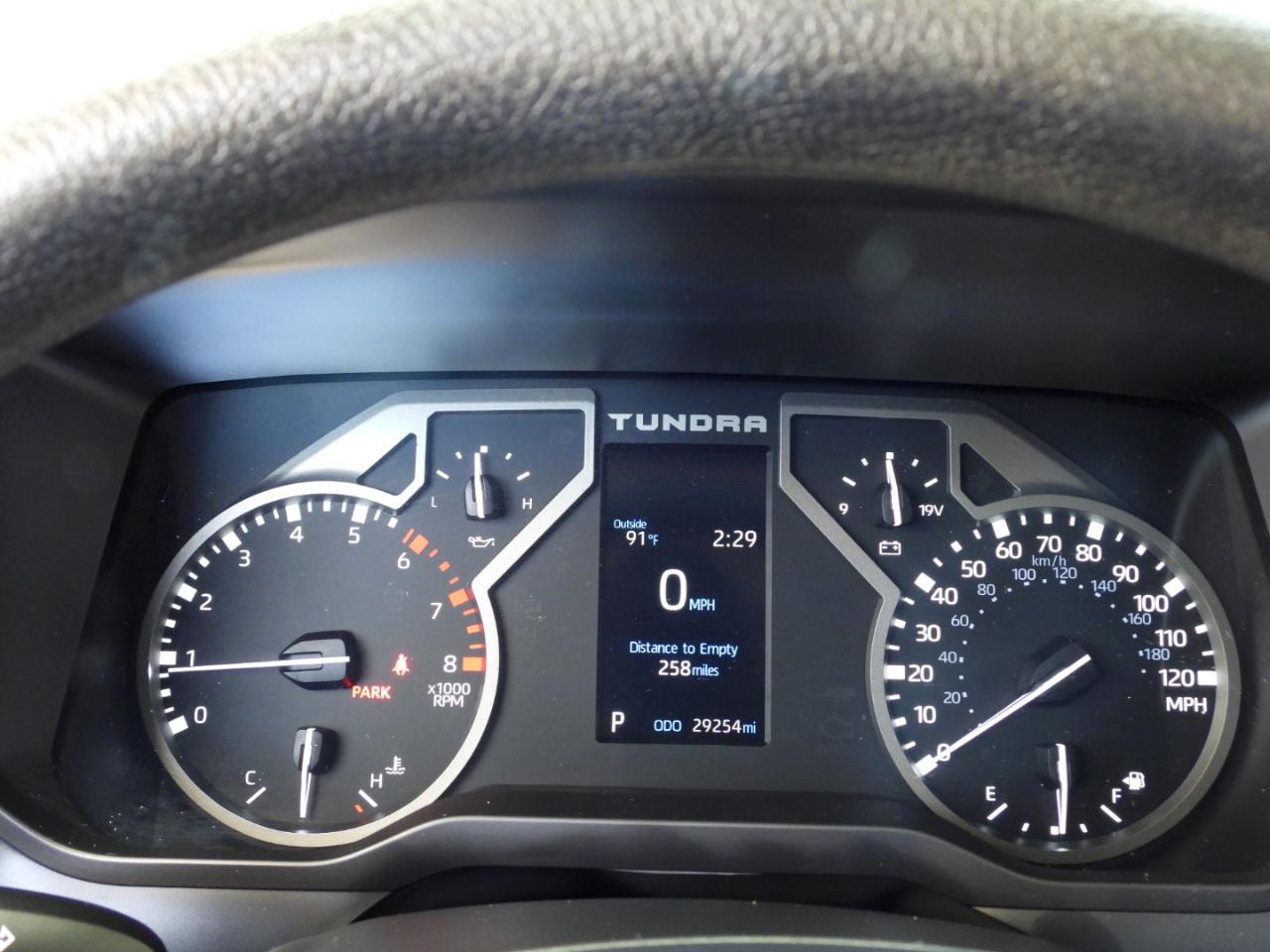 Toyota Tundra SR5 CrewMax 4WD 2024