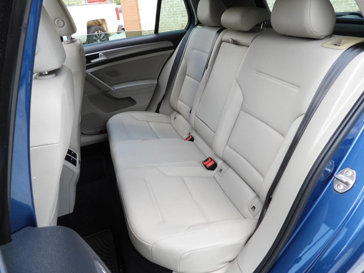 Volkswagen Golf TSI S 6A 2017