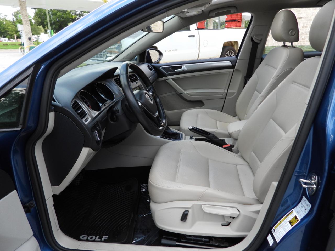 Volkswagen Golf TSI S 6A 2017