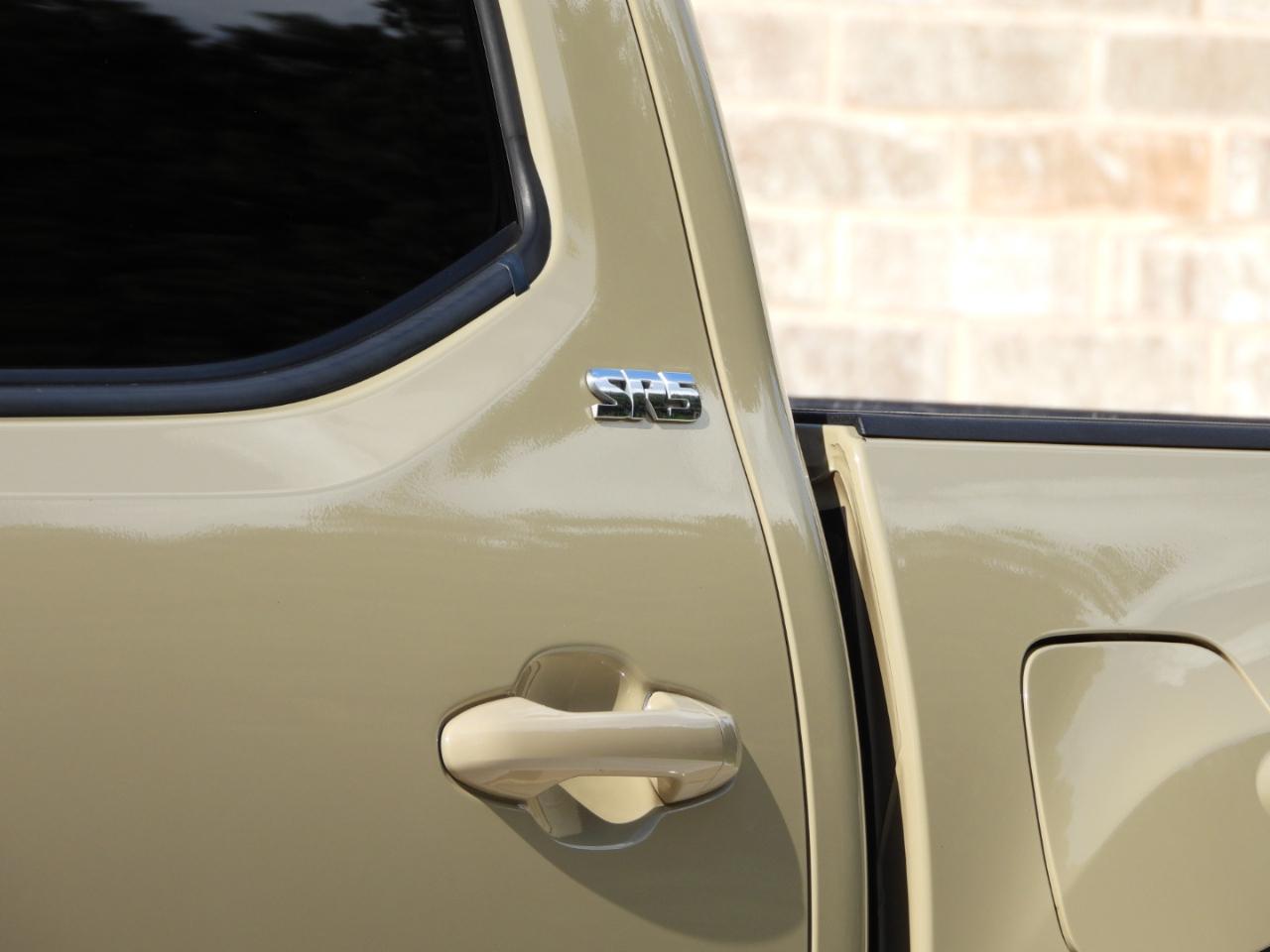 Toyota Tacoma SR5 Double Cab Long Bed V6 6AT 4WD 2020