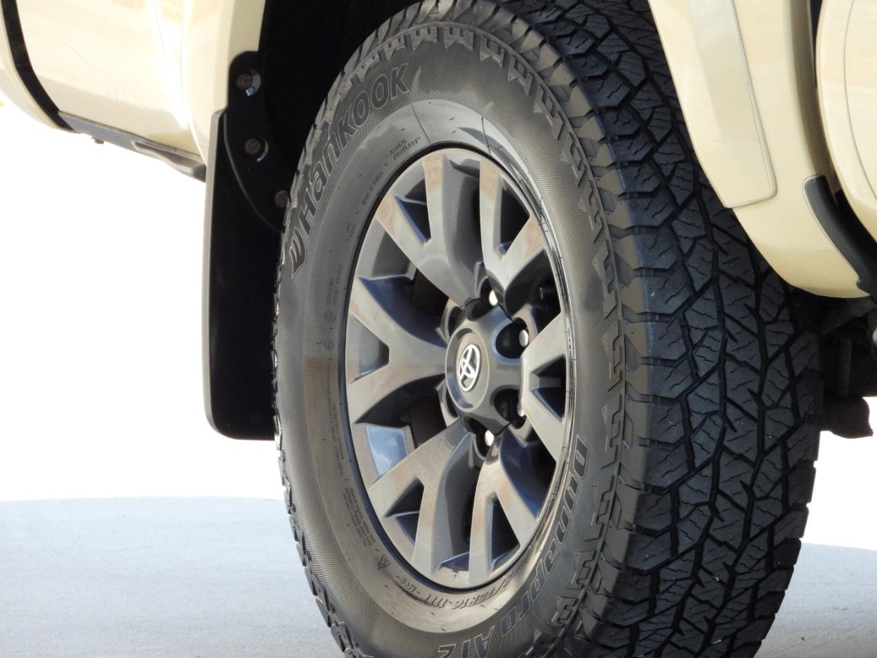 Toyota Tacoma SR5 Double Cab Long Bed V6 6AT 4WD 2020