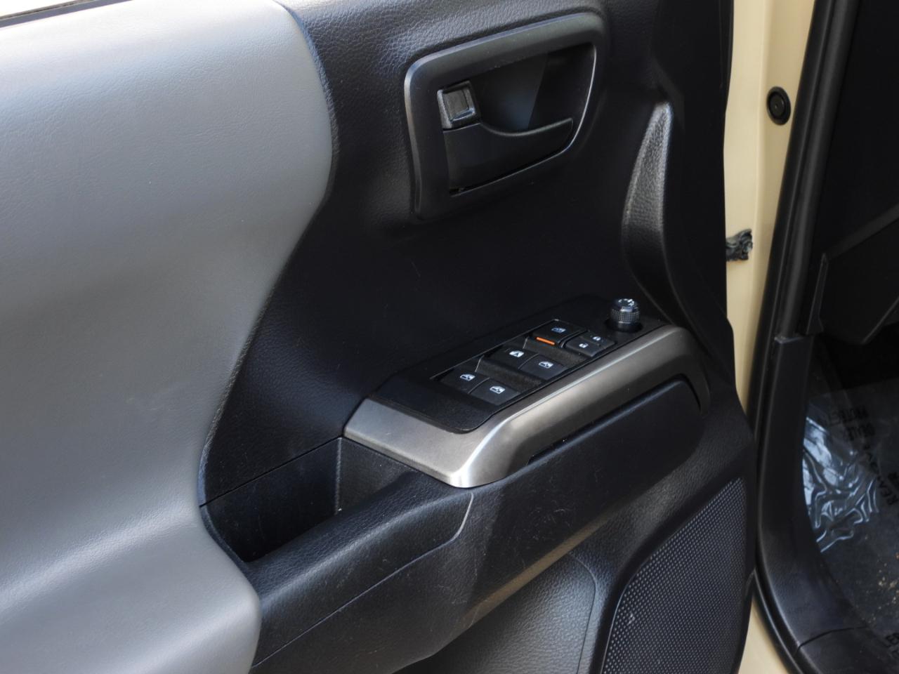 Toyota Tacoma SR5 Double Cab Long Bed V6 6AT 4WD 2020