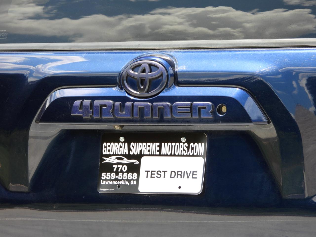 Toyota 4Runner SR5 4WD 2020