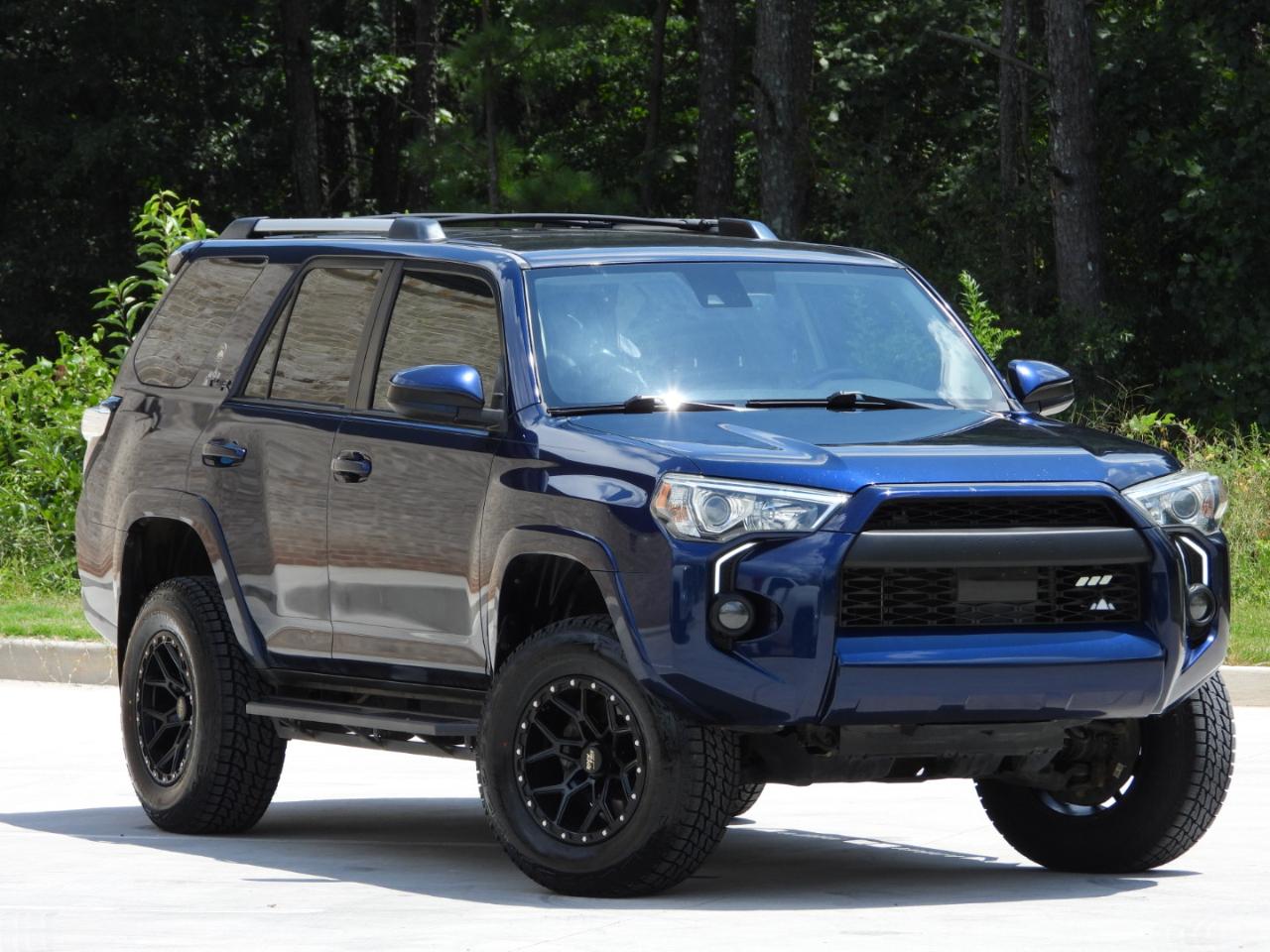 Toyota 4Runner SR5 4WD 2020