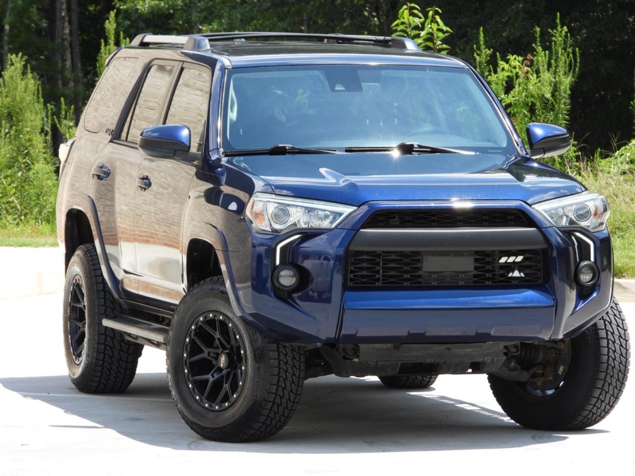 Toyota 4Runner SR5 4WD 2020