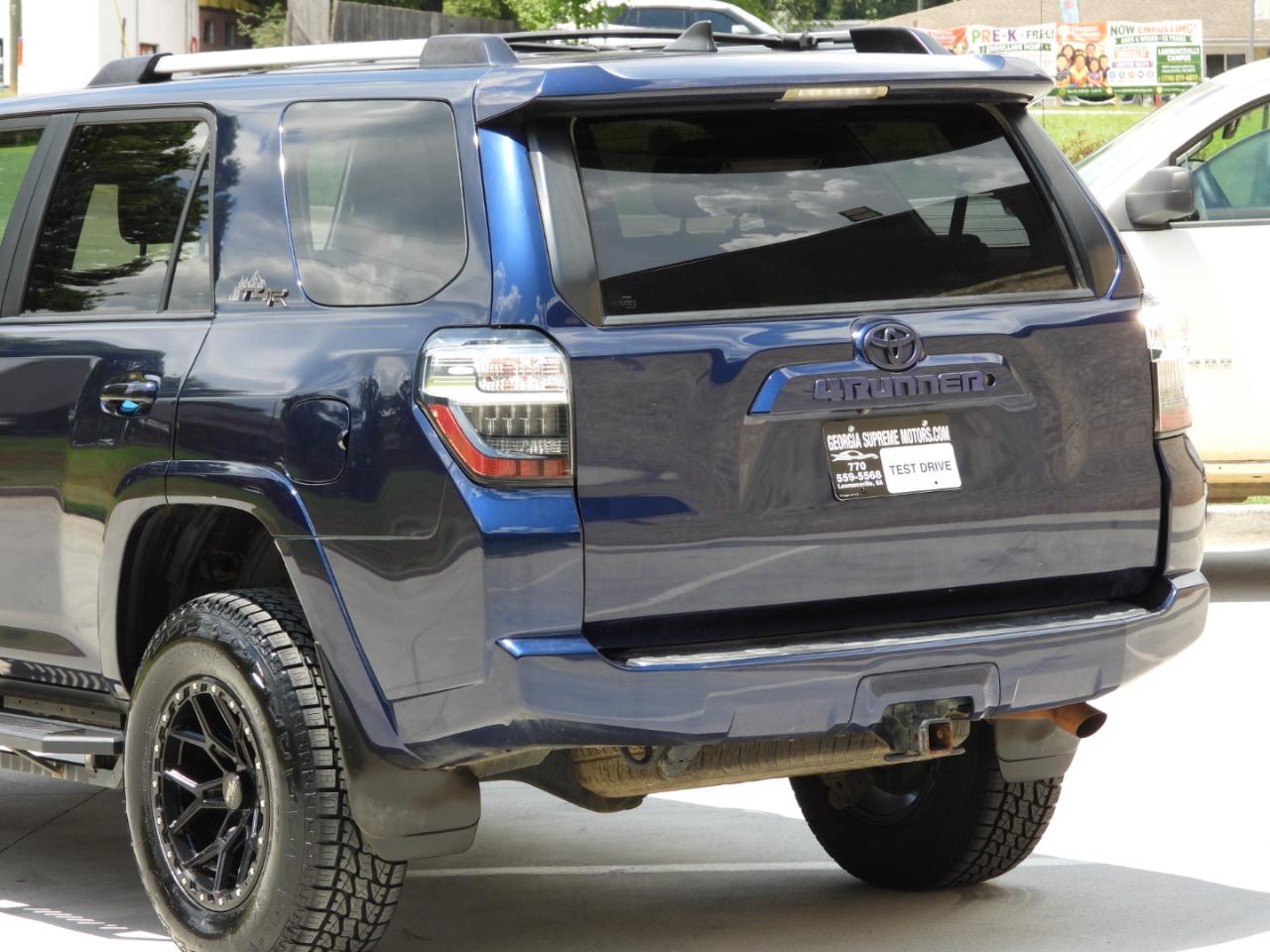 Toyota 4Runner SR5 4WD 2020