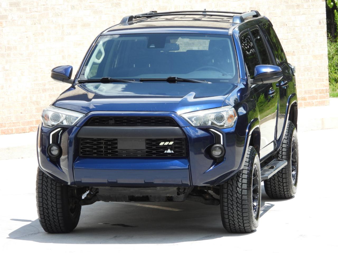 Toyota 4Runner SR5 4WD 2020