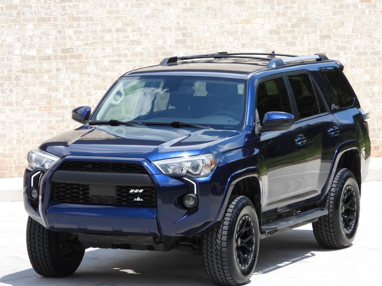 Toyota 4Runner SR5 4WD 2020