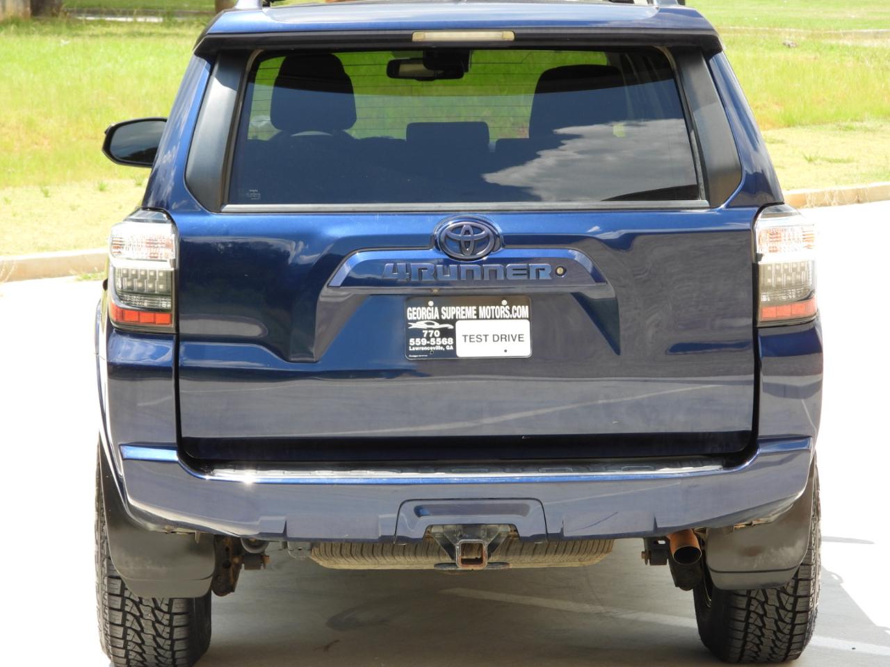 Toyota 4Runner SR5 4WD 2020