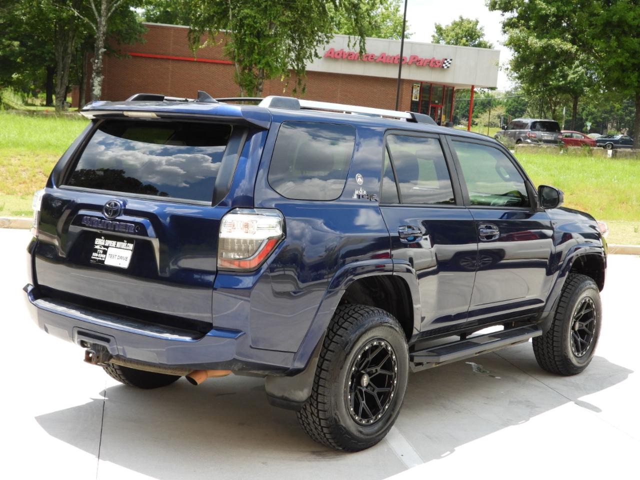 Toyota 4Runner SR5 4WD 2020
