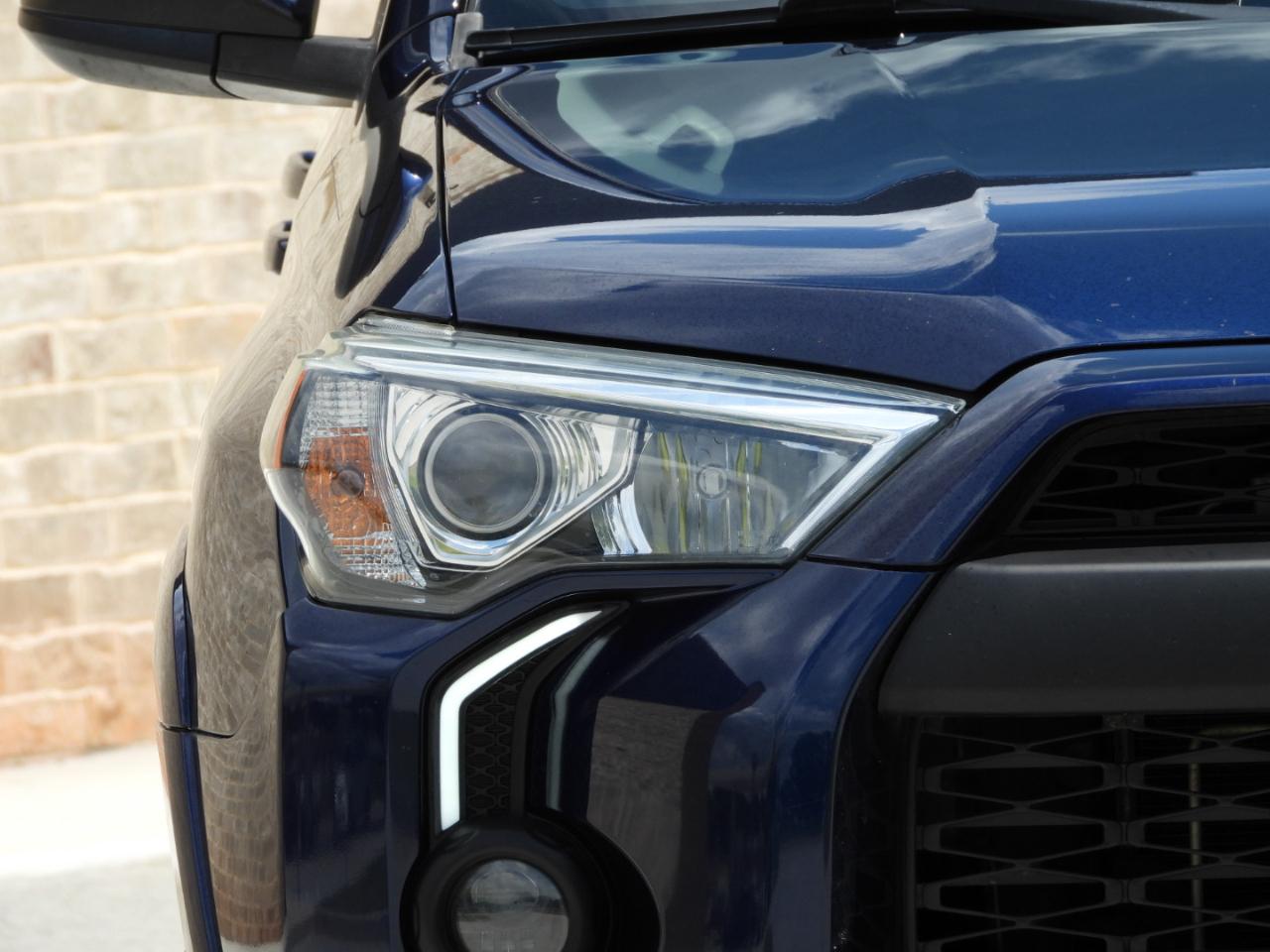 Toyota 4Runner SR5 4WD 2020