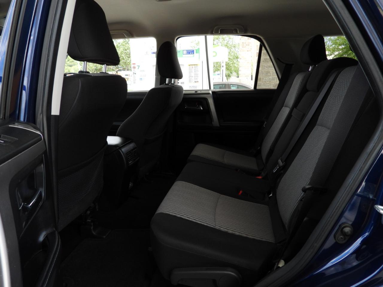 Toyota 4Runner SR5 4WD 2020