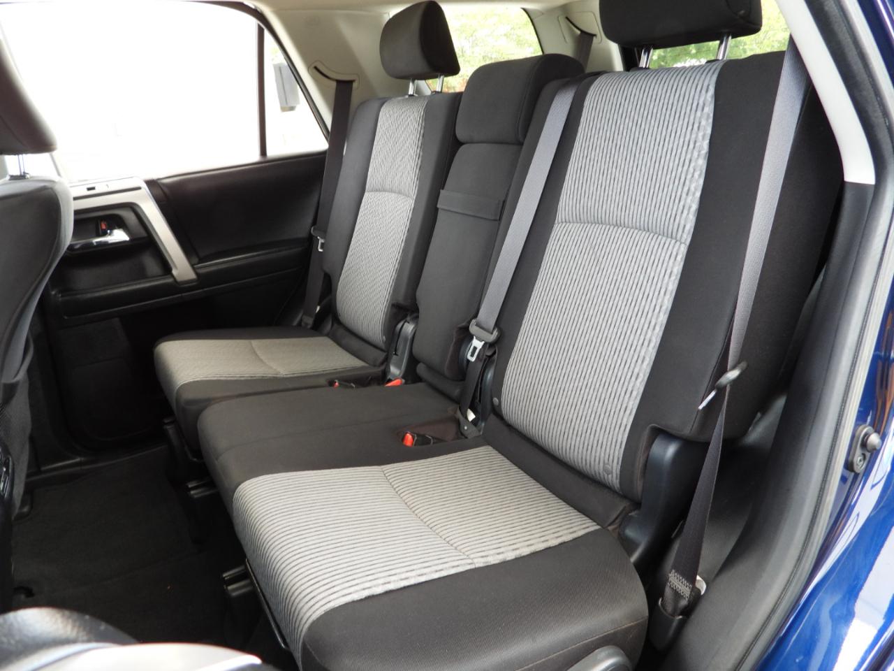 Toyota 4Runner SR5 4WD 2020
