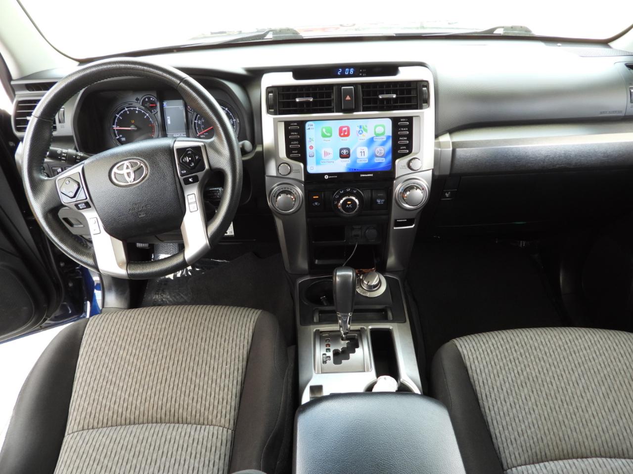 Toyota 4Runner SR5 4WD 2020