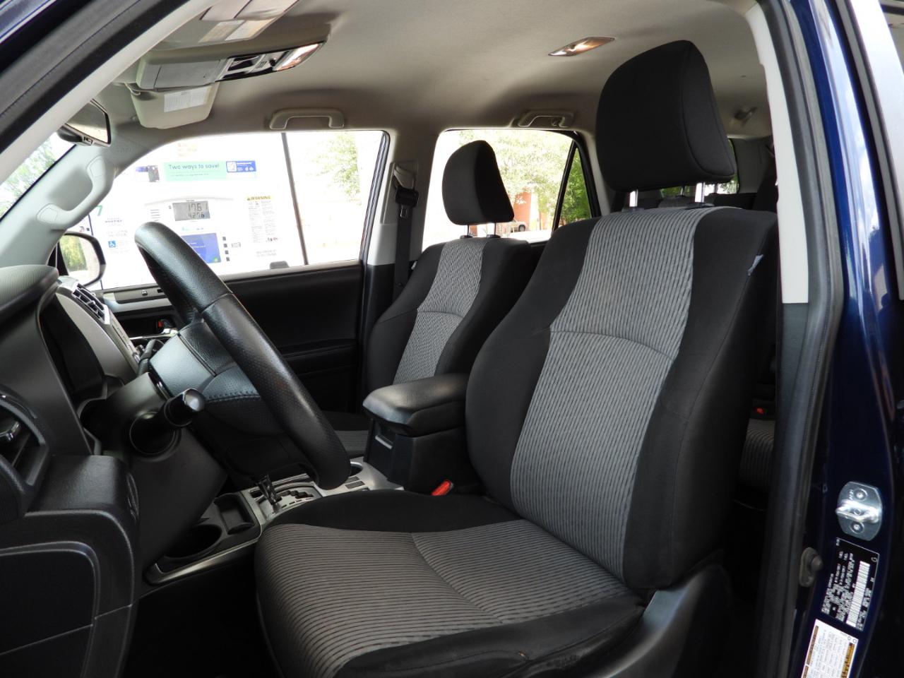 Toyota 4Runner SR5 4WD 2020